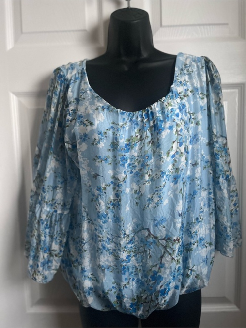 Bellambra Silk Blend Italy Blouse Top Medium Blue Floral Peasant Boho Bohemian